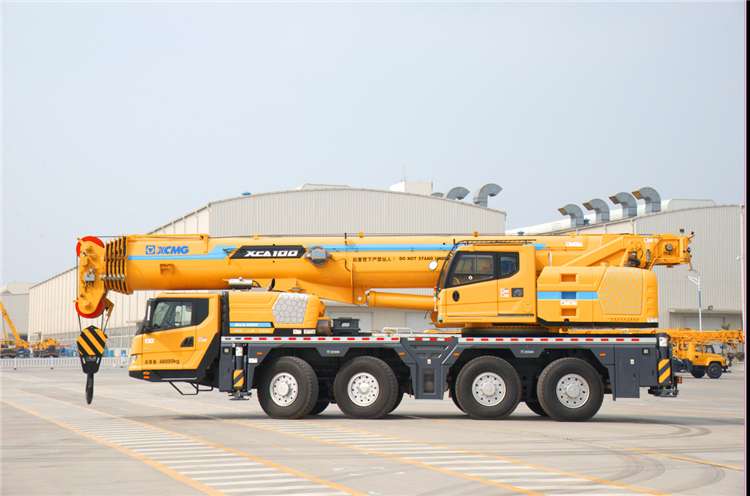 XCMG Original Manufacturer 100 Ton Mobile All Terrain Truck Crane XCA100 Price